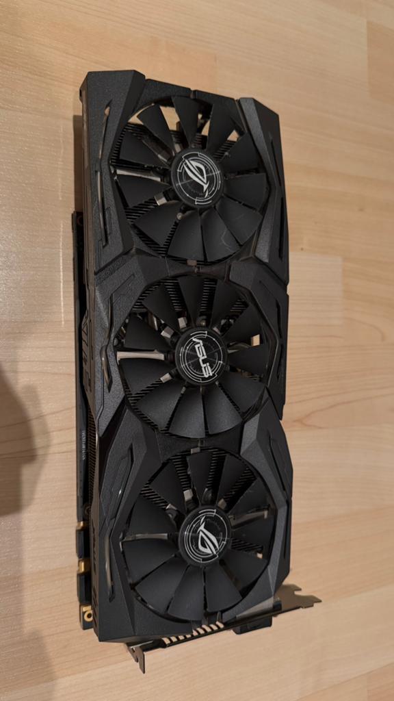 1070 TI Rog strix, Computers en Software, Ophalen of Verzenden, Zo goed als nieuw