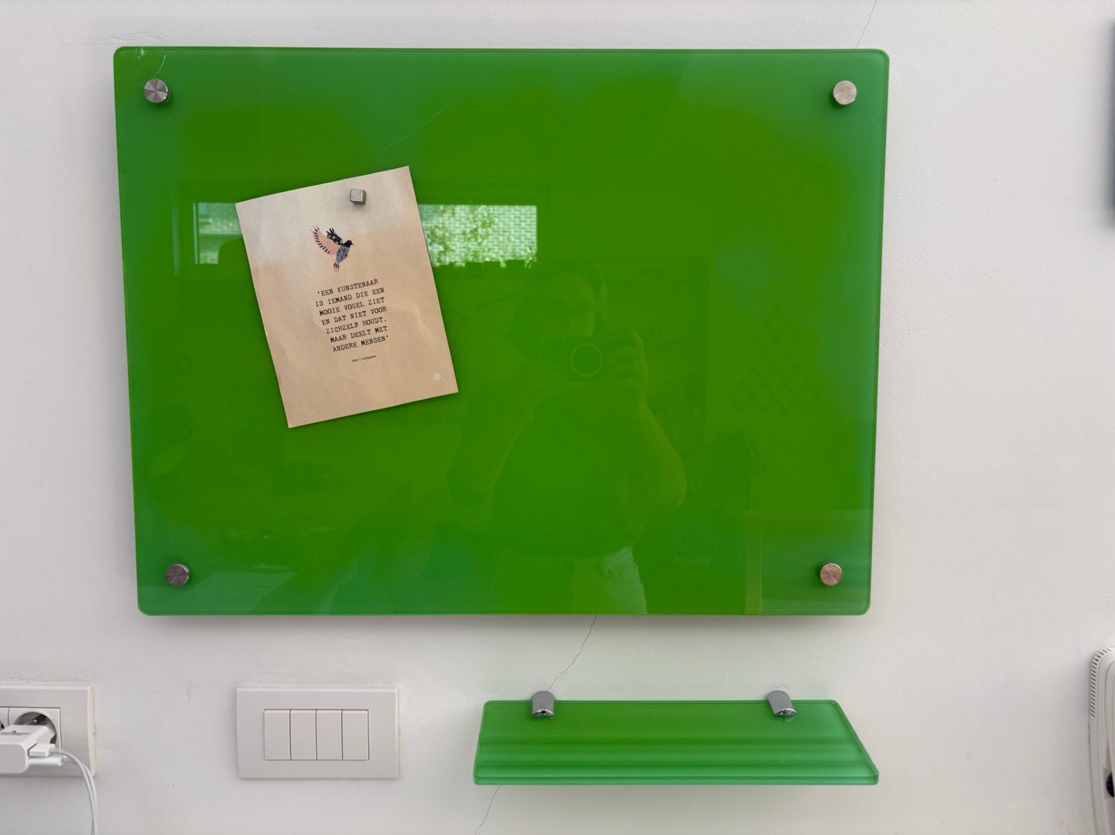 Magneetbord glas fel groen design, Huis en Inrichting, Ophalen, Zo goed als nieuw, Magneetbord