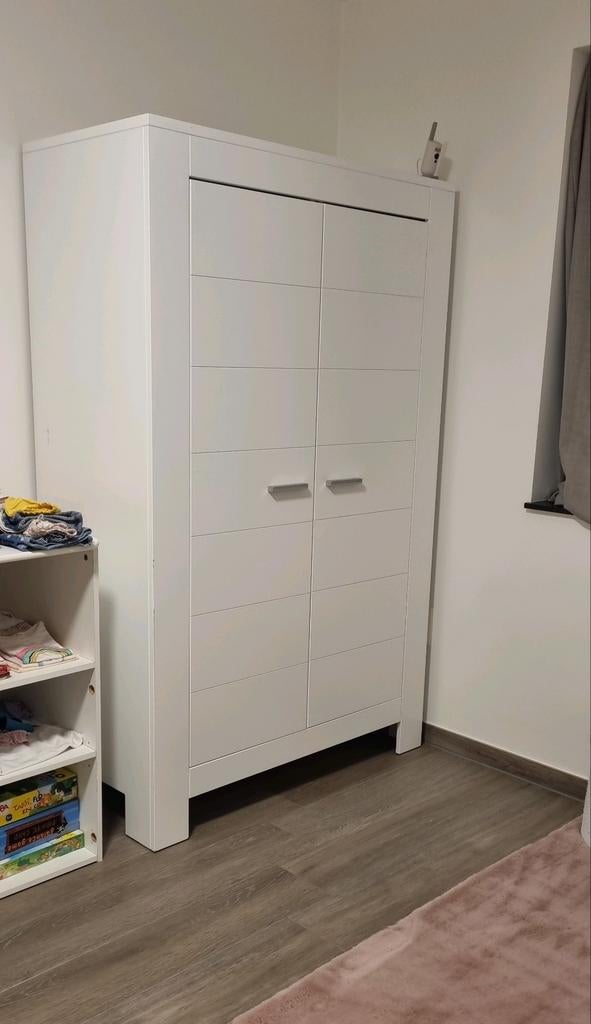 Stevige kledingkast, Huis en Inrichting, Woonaccessoires | Kamerschermen, Ophalen