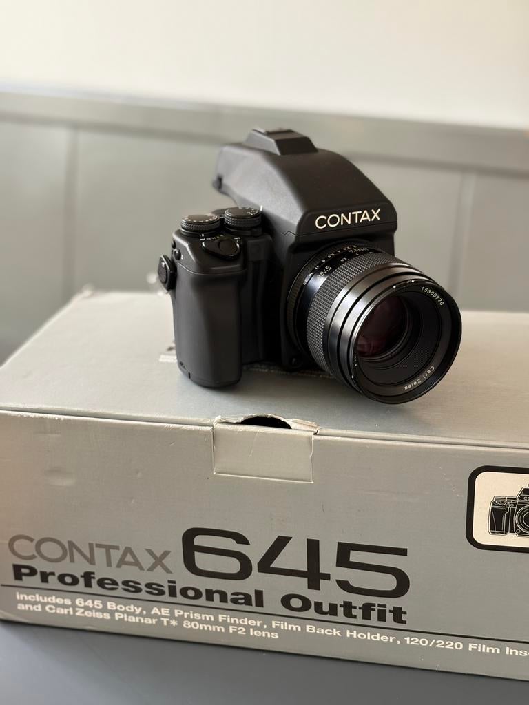 Contax 645 - 80mm f/2 - 120/220 film back, Audio, Tv en Foto, Fotocamera's Analoog, Ophalen of Verzenden, Gebruikt, Spiegelreflex