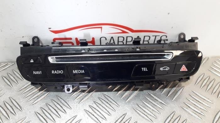 Panneau de commandes navigation d'un Mercedes C-Klasse, 3 mois de garantie, Utilisé, -, -