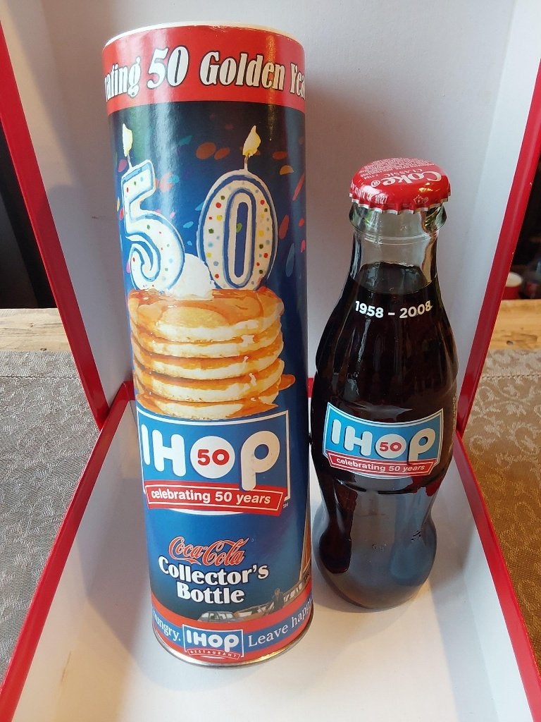 COCA COLA FLES IHOP CELEBRATING 50 YEARS AND TUBE, Verzamelen, Ophalen of Verzenden