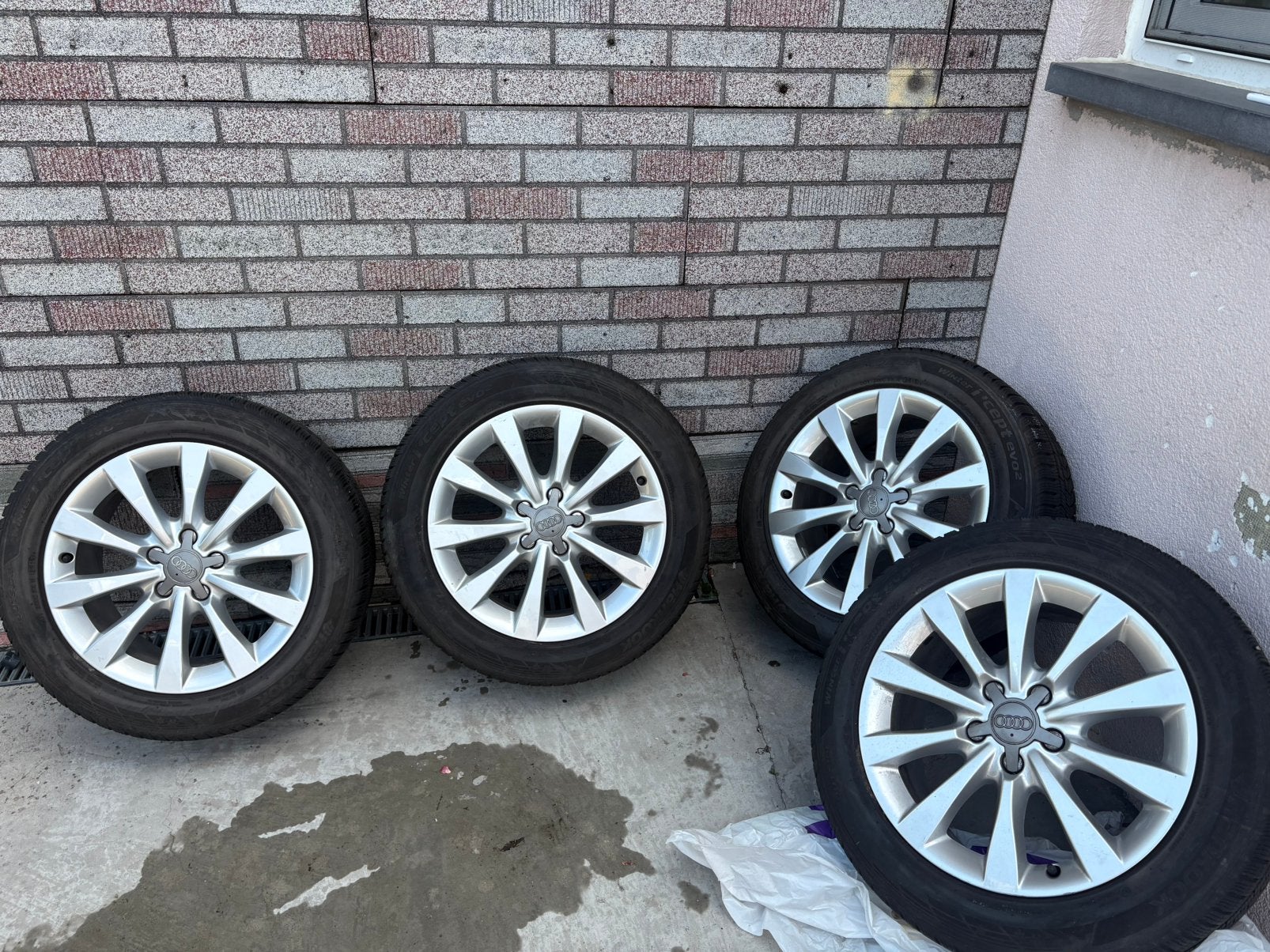 Audi velgen en banden, Auto-onderdelen, Banden en Velgen, Ophalen, Nieuw, 17 inch, Winterbanden