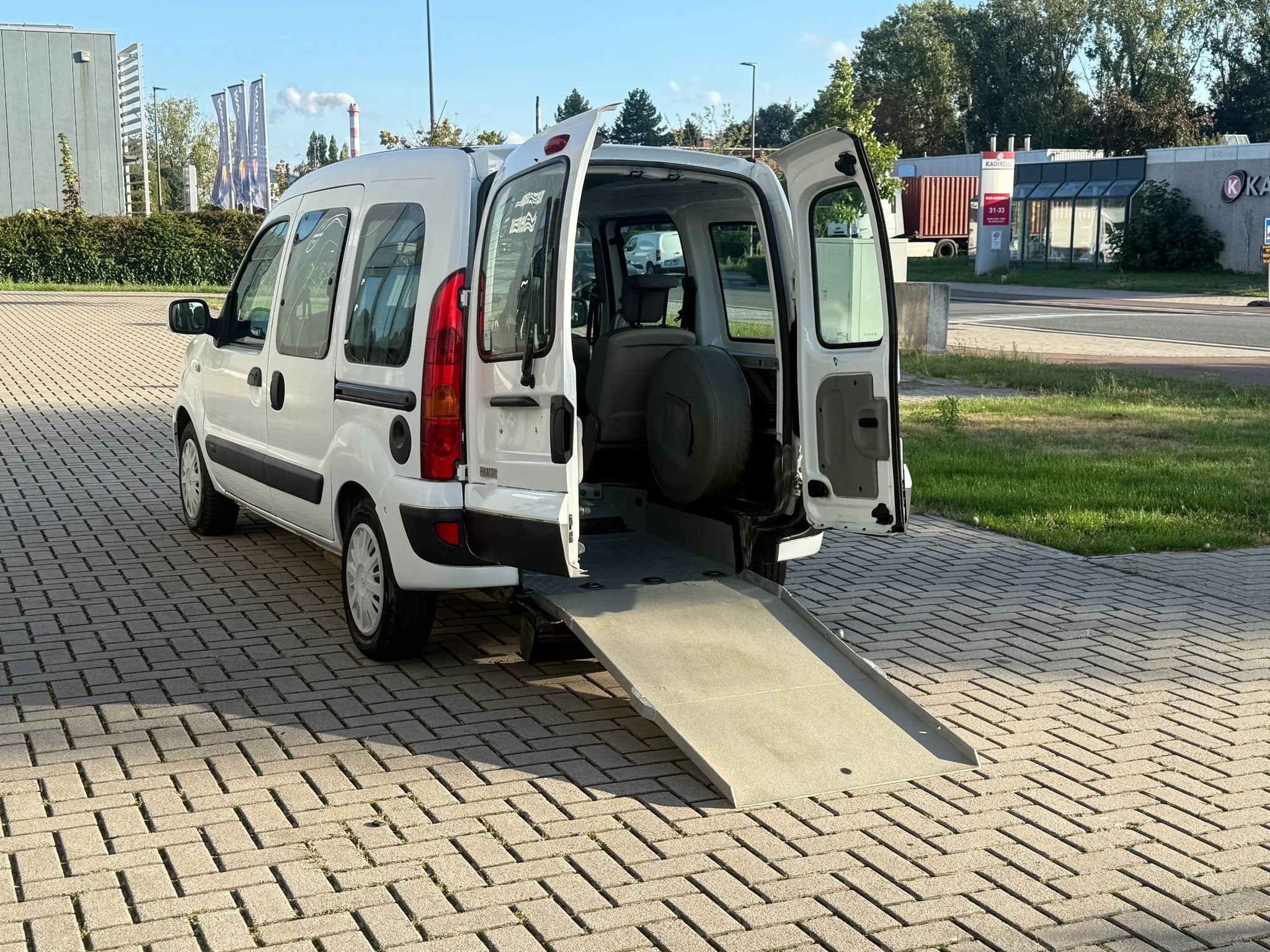 Renault Kangoo 1.5 Diesel /TPMR/ VOITURE FAUTEUIL ROULANT/AI, Autos, 1190 kg, Achat, 50 kW, Entreprise