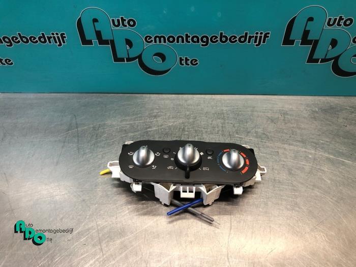Panneau de commandes chauffage d'un Renault Twingo (Twingo 0, Renault, -, 3 mois de garantie, Utilisé