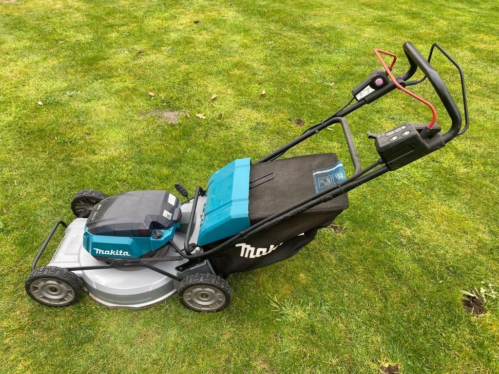 Makita Grasmaaier DLM533, Tondeuses à gazon sur batterie, Tondeuse rotative, Démarrage électrique, Makkita