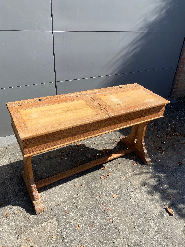 Ancien pupitre/bureau d'écolier en bois massif + rangement, Bureau d'écolier, 51 cm, Enlèvement ou Envoi, Utilisé