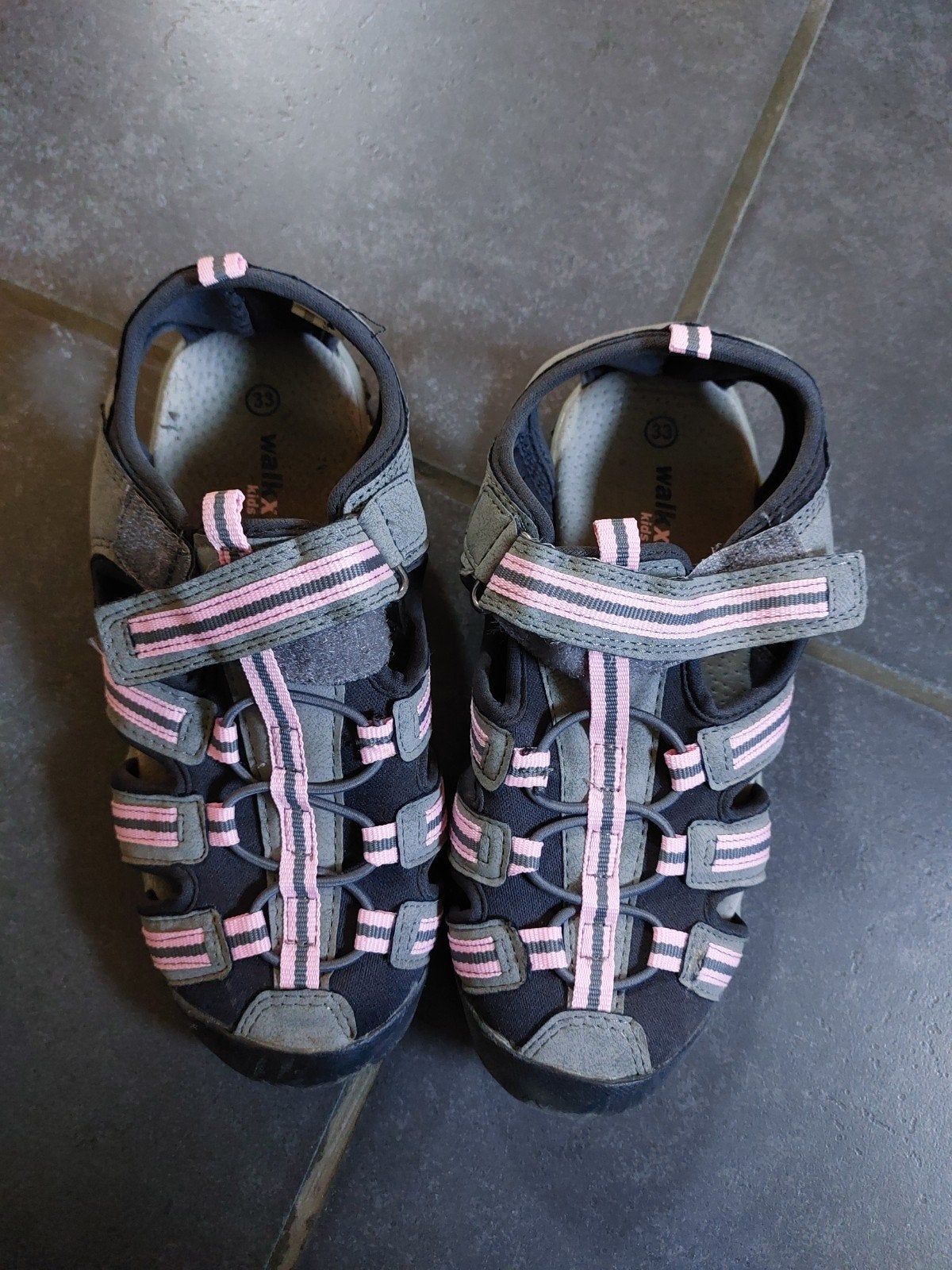 Gesloten sandalen. Als nieuw, Ophalen
