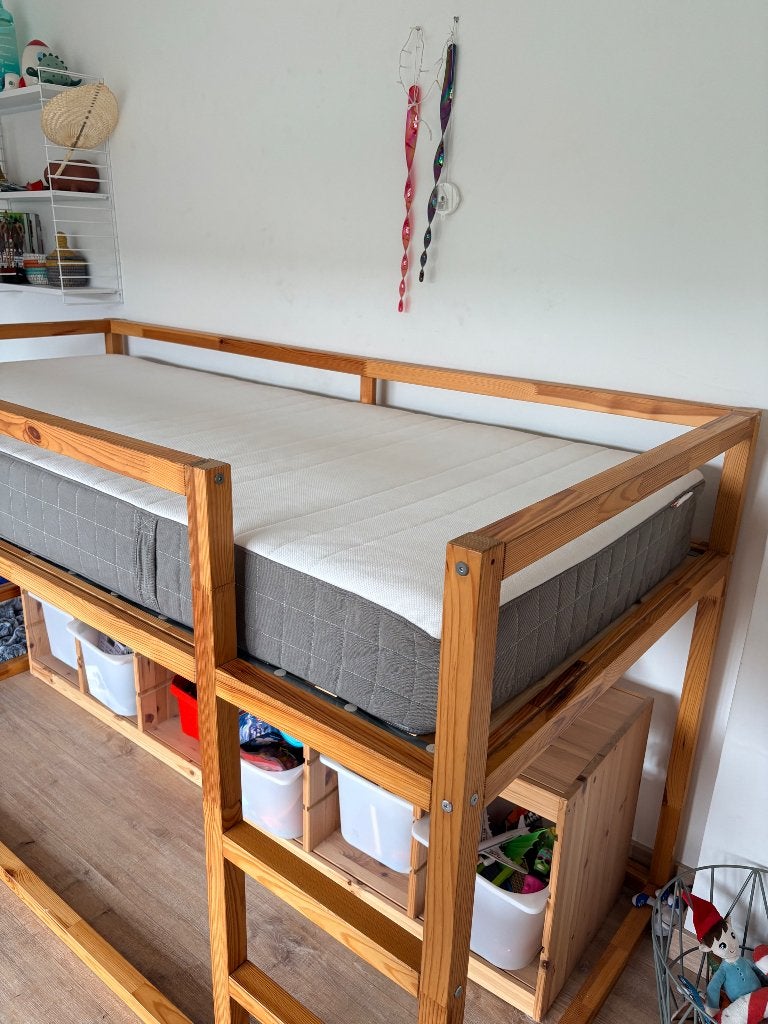 IKEA kura bed met matras, Kinderen en Baby's, Ophalen, Gebruikt, Hoogslaper
