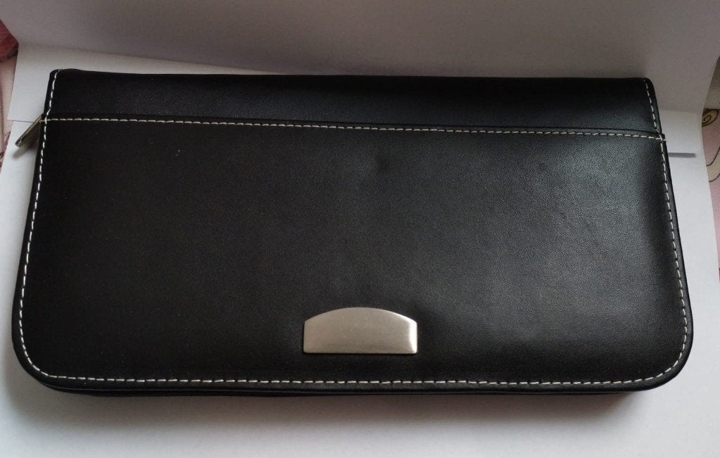 Porte feuille de voyage jamais utilisé, Bijoux, Sacs & Beauté, Porte-monnaie & Portefeuilles, Enlèvement, Comme neuf, Noir, Autres marques