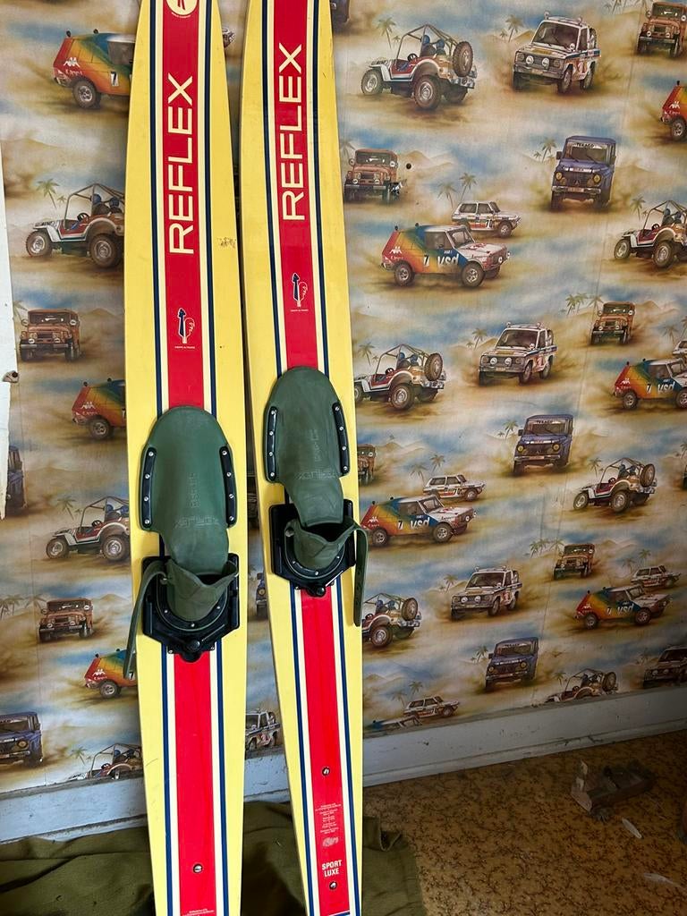 Ski reflex vintage, Sports nautiques & Bateaux, Ski nautique, Enlèvement, Comme neuf