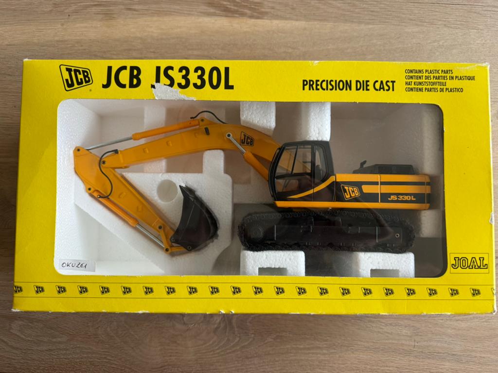 JCB JS330L Joal 261, Hobby en Vrije tijd, Modelauto's | 1:32, Ophalen, Zo goed als nieuw, Joal