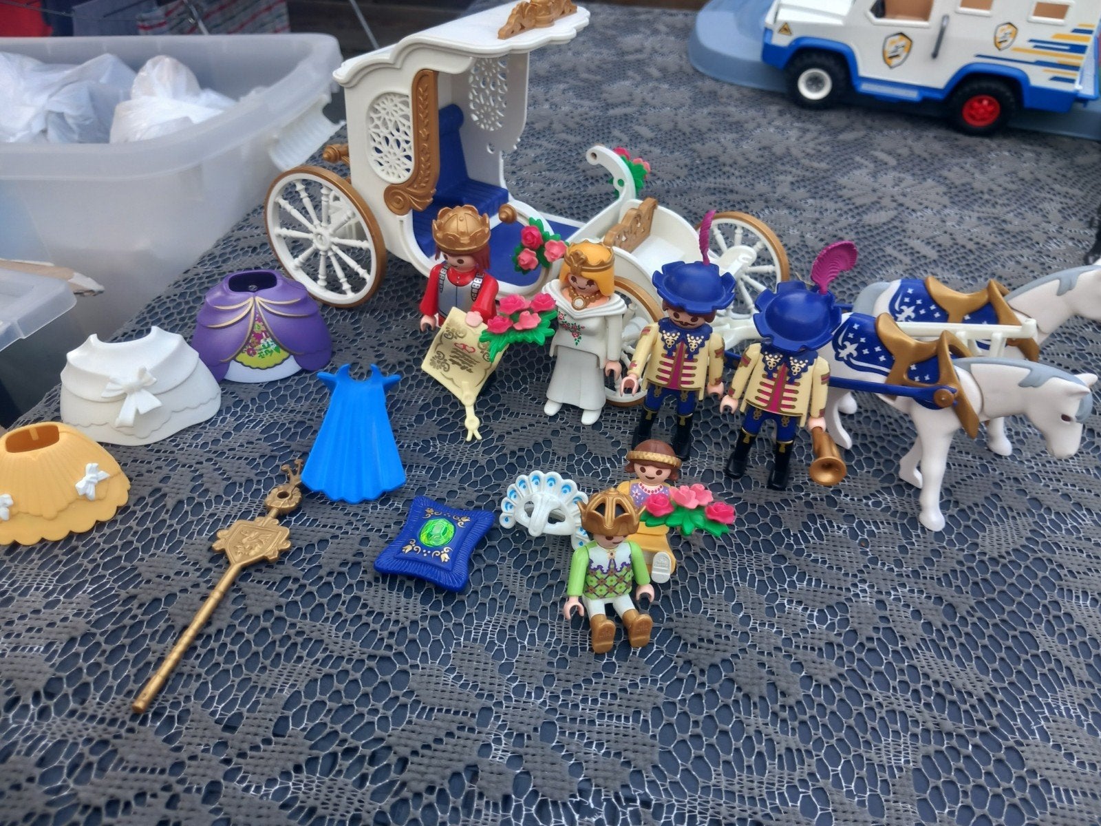 Playmobil bruidskoets 4258, Ophalen
