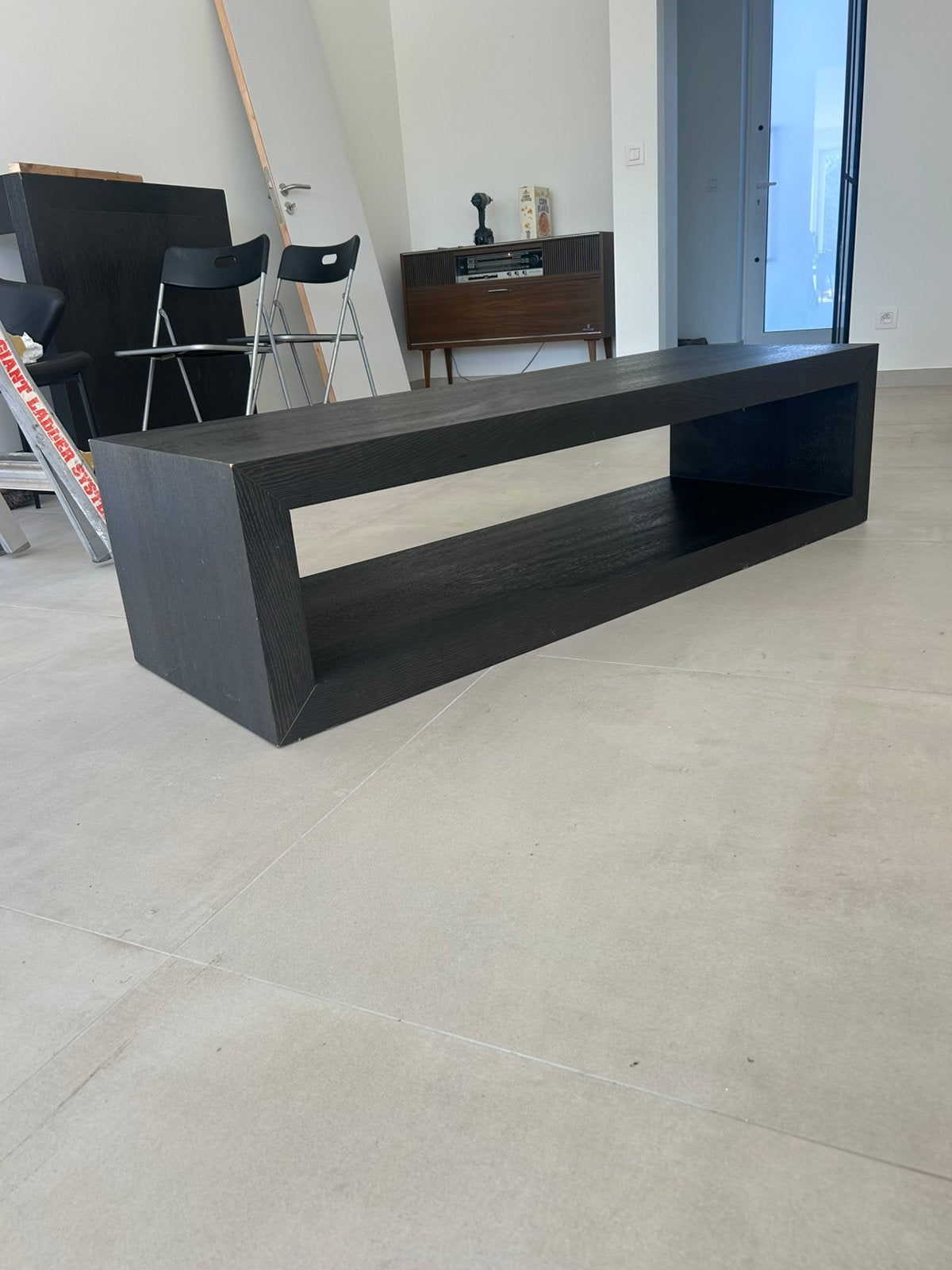 Design tv meubel in hout, Huis en Inrichting, Ophalen, Zo goed als nieuw