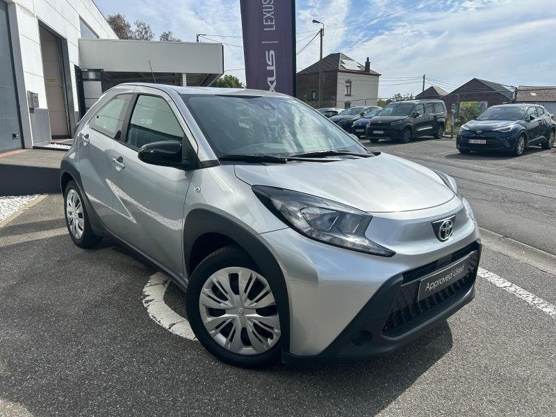 Toyota Aygo Play, Auto's, Euro 6, 72 pk, https://public.car-pass.be/vhr/2906d203-351c-4f2e-9505-53ba1bc39788, Handgeschakeld