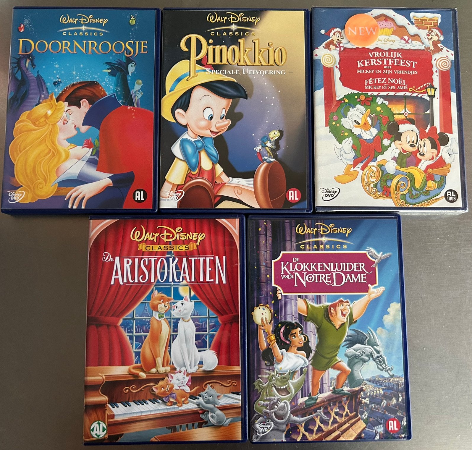 5x DVD’ Disney klassiekers, Enlèvement ou Envoi, Comme neuf