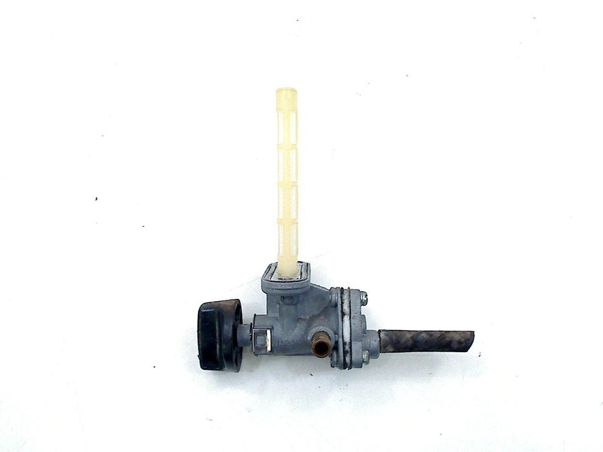 ROBINET DE CARBURANT Suzuki (44300-08F00|44300-08F10), Dhr. S. di Majo, Utilisé, Info@cama-motorparts.nl, P.J. Troelstraweg 8 8
3144 CX  MAASSLUIS, NL