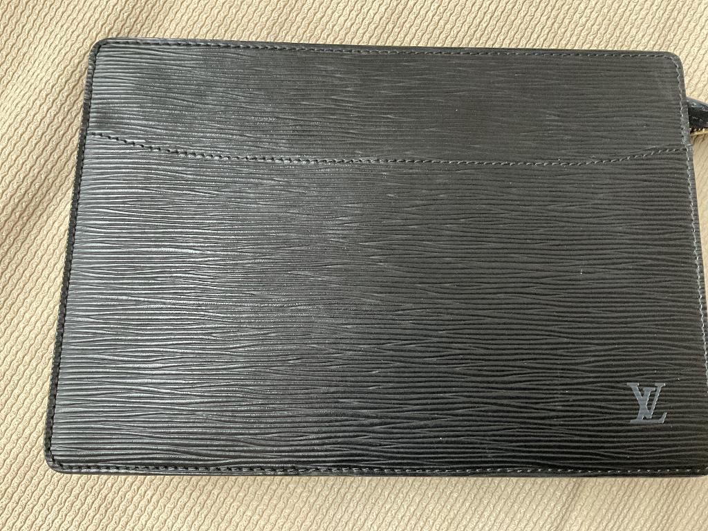 Louis Vuitton Pochette Homme Epi Noir, Enlèvement, Comme neuf, Noir, Autres types