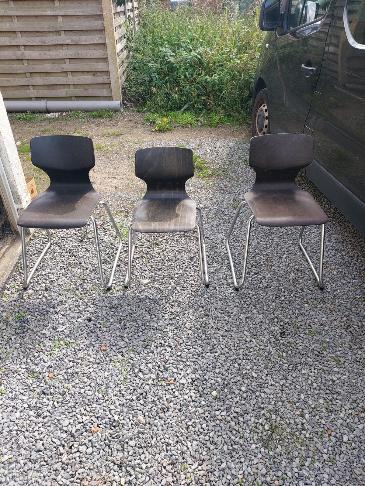 3 stoelen flötotto, Enlèvement