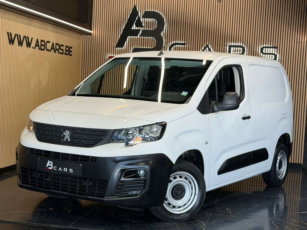 Peugeot Partner 1.5 BlueHDi L1 * GARANTIE 12 MOIS * 1ER PROP, Auto's, 75 kW, Stof, Gebruikt, 4 cilinders