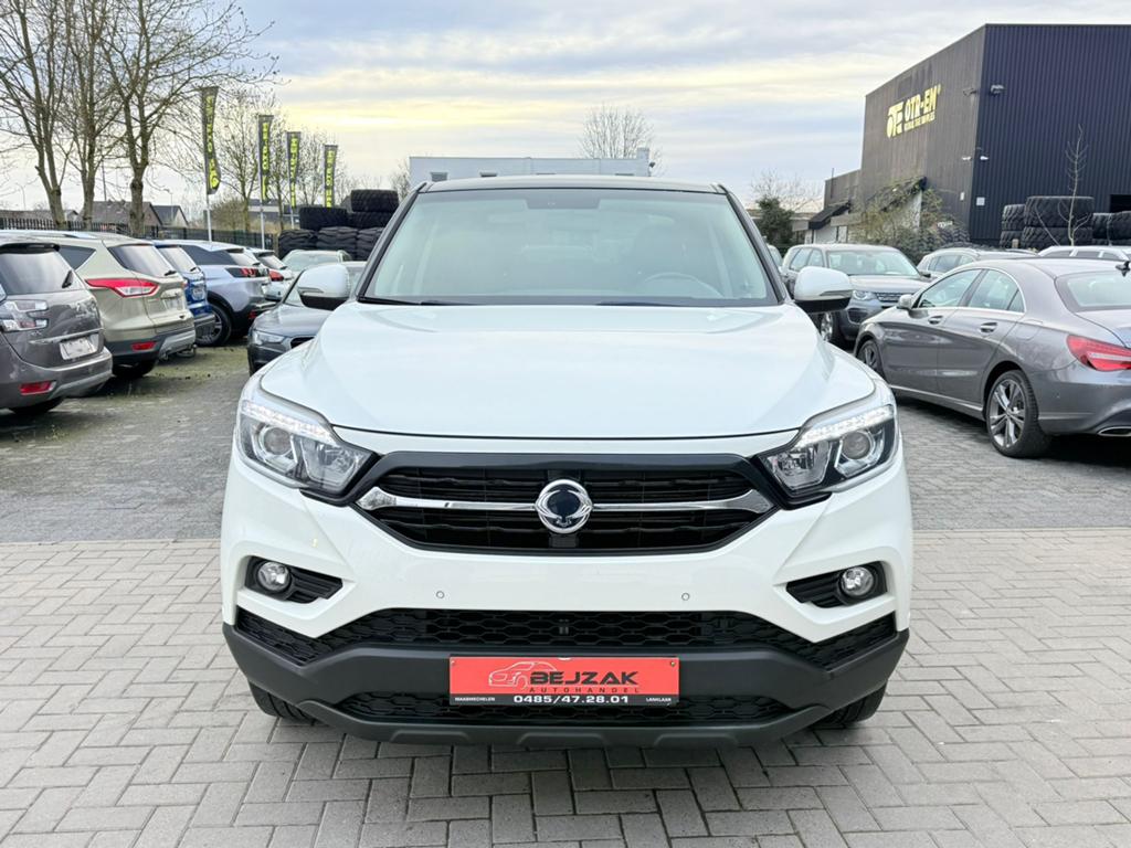 Ssangyong Musso Quarts 4WD 2.2d Autm 1j garantie 181PK, Auto's, SsangYong, Automaat, https://public.car-pass.be/vhr/6c70d6d9-be27-4552-b81c-d8713dd8909c