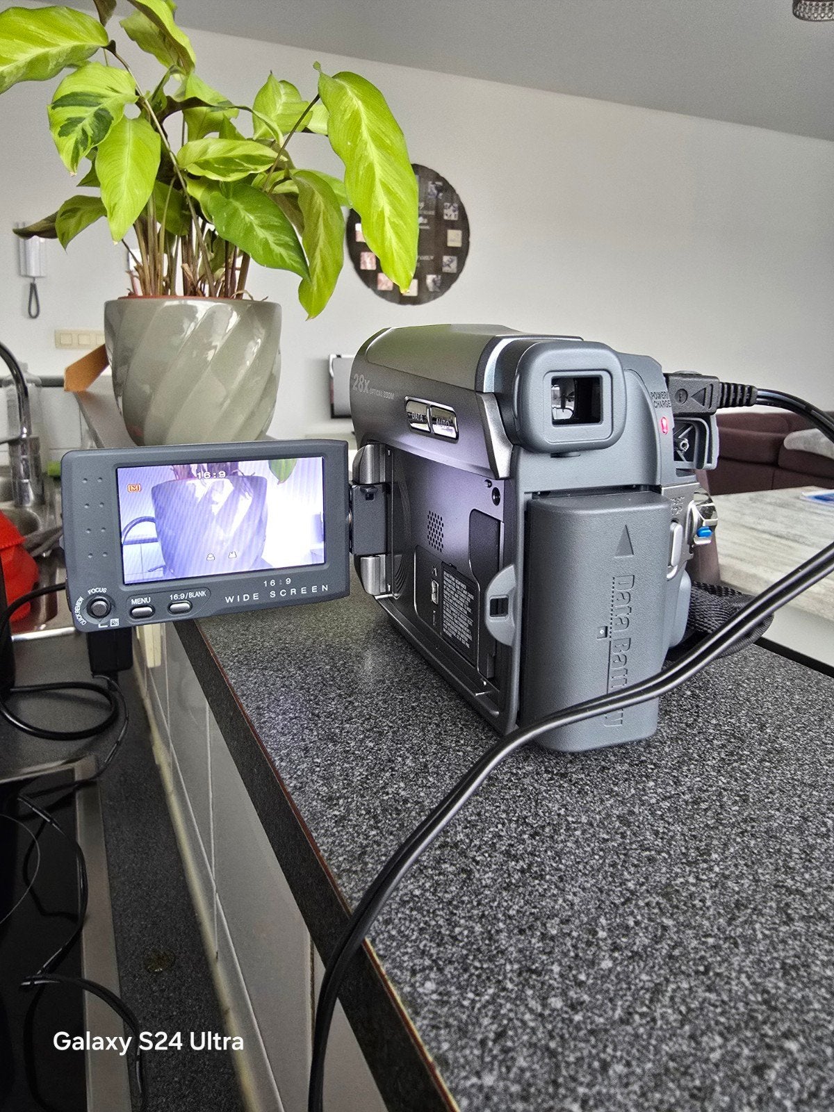 UNIEK: JVC GR-D720E MiniDV Camcorder Set (2007) – nieuw, Ophalen, JVC