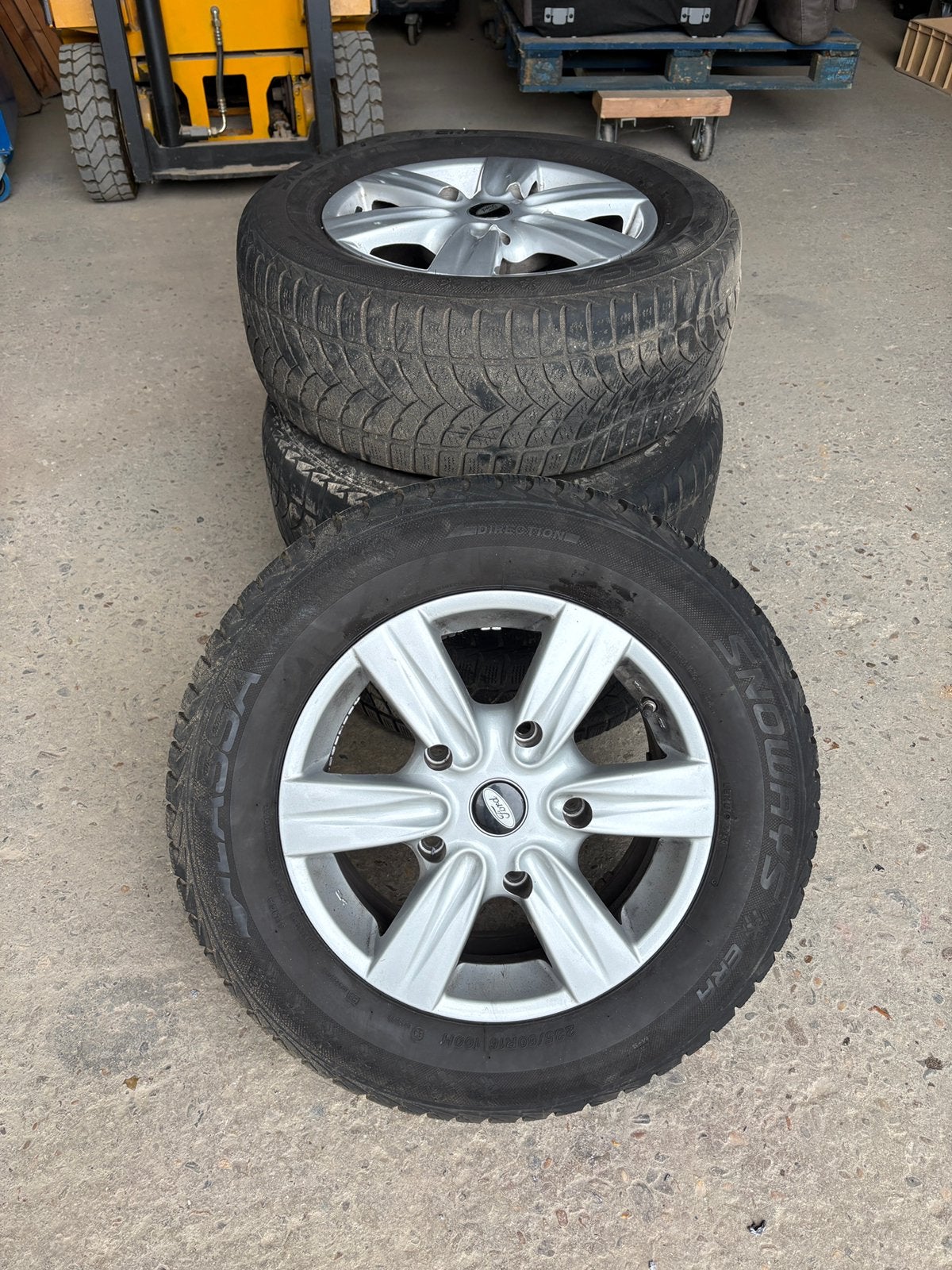 Winterbanden Lassa Snoways 235/60 R16 100H met Ford-velg, Ophalen, Winterbanden, Band(en)