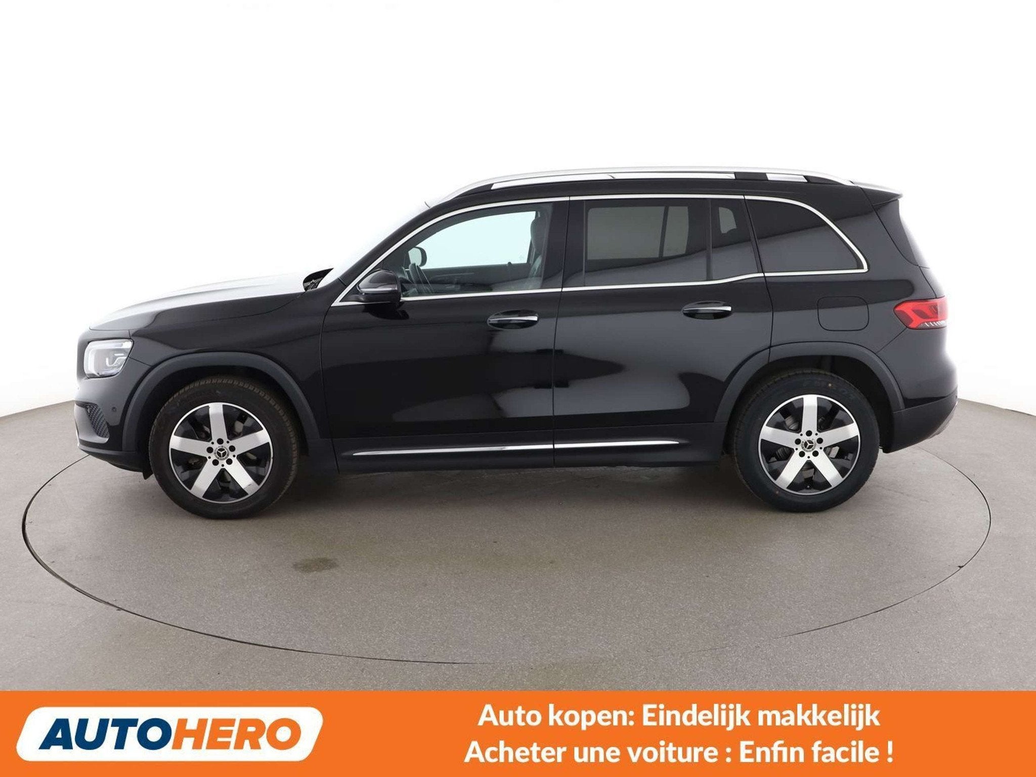 Mercedes-Benz GLB 180 GLB 180 Progressive (bj 2021), 136 pk, Zwart, Leder, 159 g/km