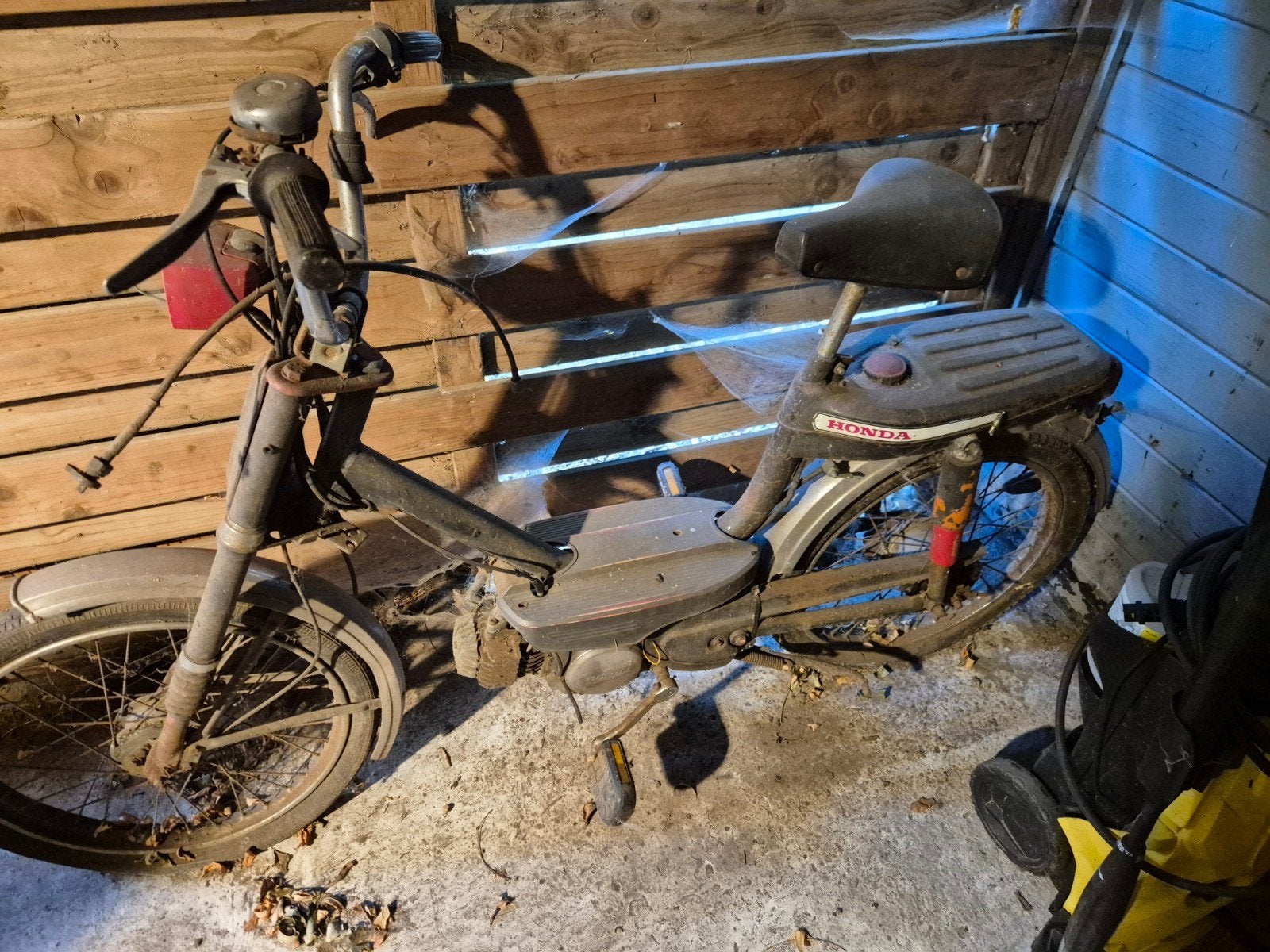 Honda Amigo voor onderdelen, Enlèvement