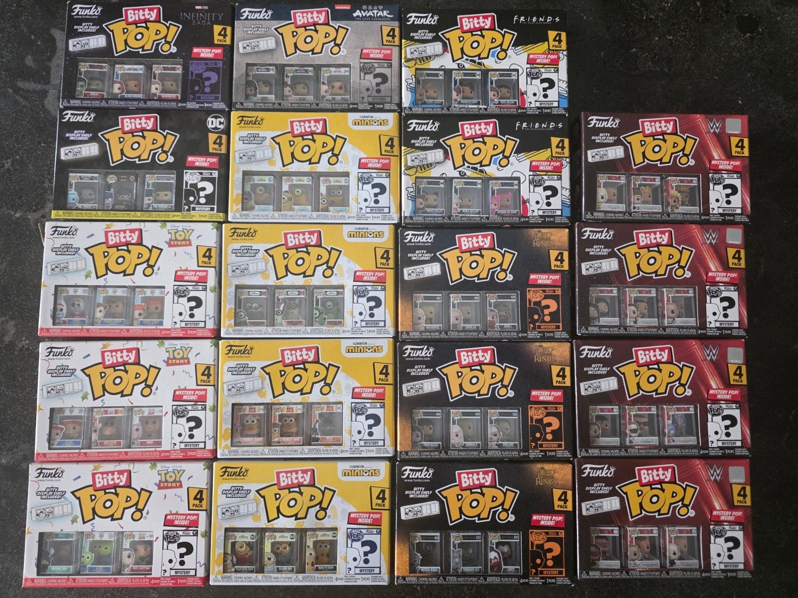 Collectie mini Funko's, Hobby en Vrije tijd, Verzamelkaartspellen | Pokémon, Ophalen of Verzenden