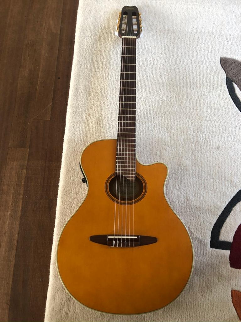 Yamaha APX6-na nylon guitar, Muziek en Instrumenten, Ophalen, Zo goed als nieuw, Met koffer