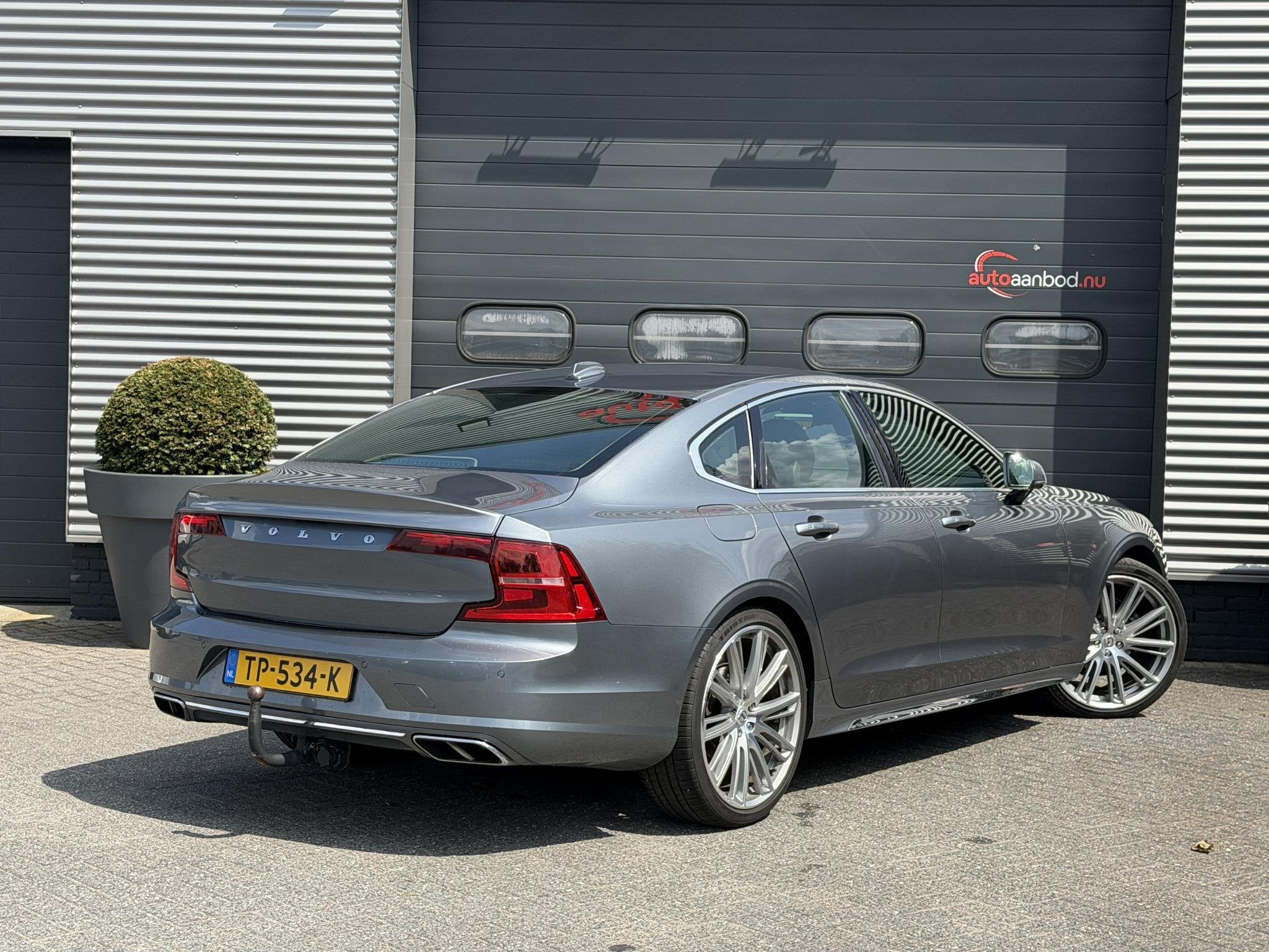Volvo S90 2.0 D4 Momentum+ | Navigatie | Lederen Bekleding |, Auto's, Euro 6, 4 cilinders, 1969 cc, Leder