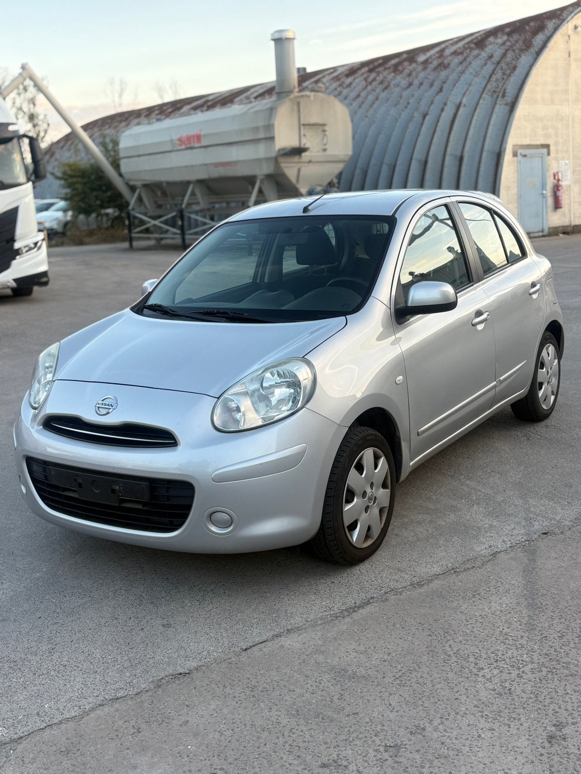 NISSAN MICRA 1.2i ESSENCE AIRCO 106.000KM, Autos, Nissan, Achat, Boîte manuelle, Noir, 5 portes