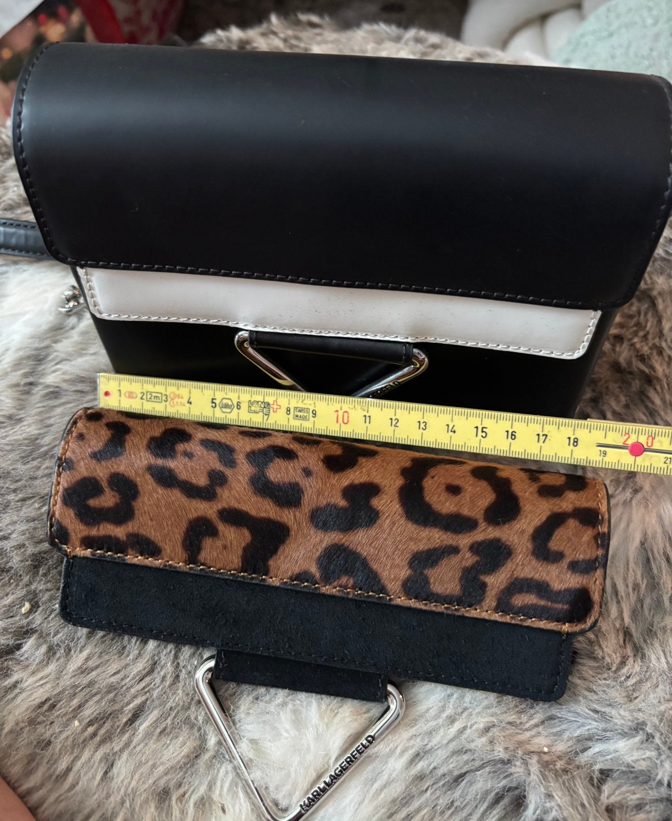 Karl lagerfeld schoudertasja, Handtassen en Accessoires, Tassen | Damestassen, Ophalen of Verzenden, Nieuw, Schoudertasje