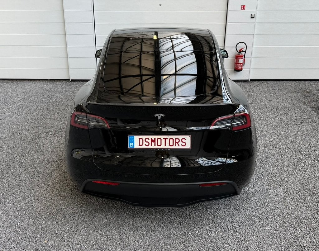 Tesla Model Y RWD | Full Black | LFP batterij | Gepolierd!, Auto's, Automaat, 0 cilinders, Zwart, 5 zetels