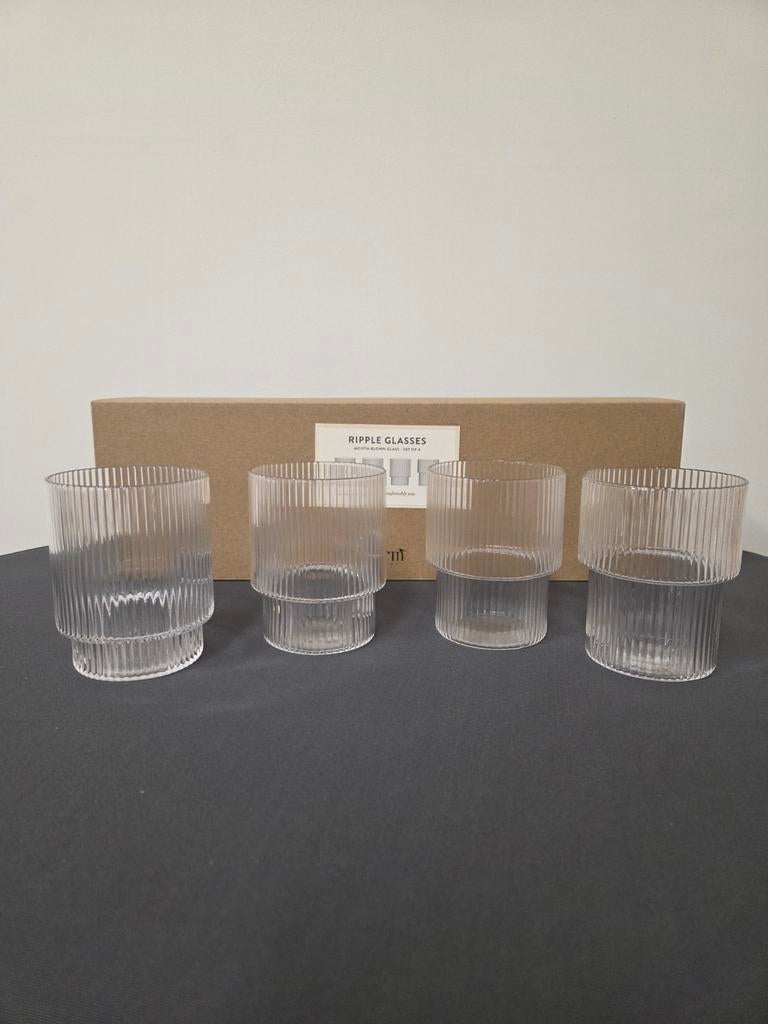 Set van 4 Ripple glazen van Ferm Living - nieuw in doos!, Ophalen of Verzenden, Nieuw, Waterglas