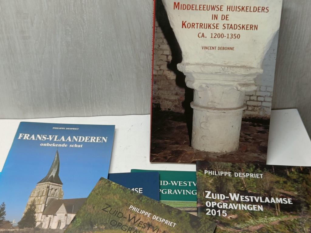 lot boeken kortrijk debonne despriet, Boeken, Ophalen of Verzenden, Zo goed als nieuw
