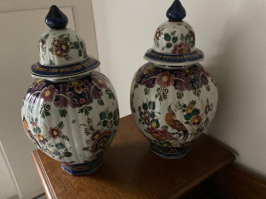2 vases imprimés à la main polychromes de Delft, Enlèvement ou Envoi