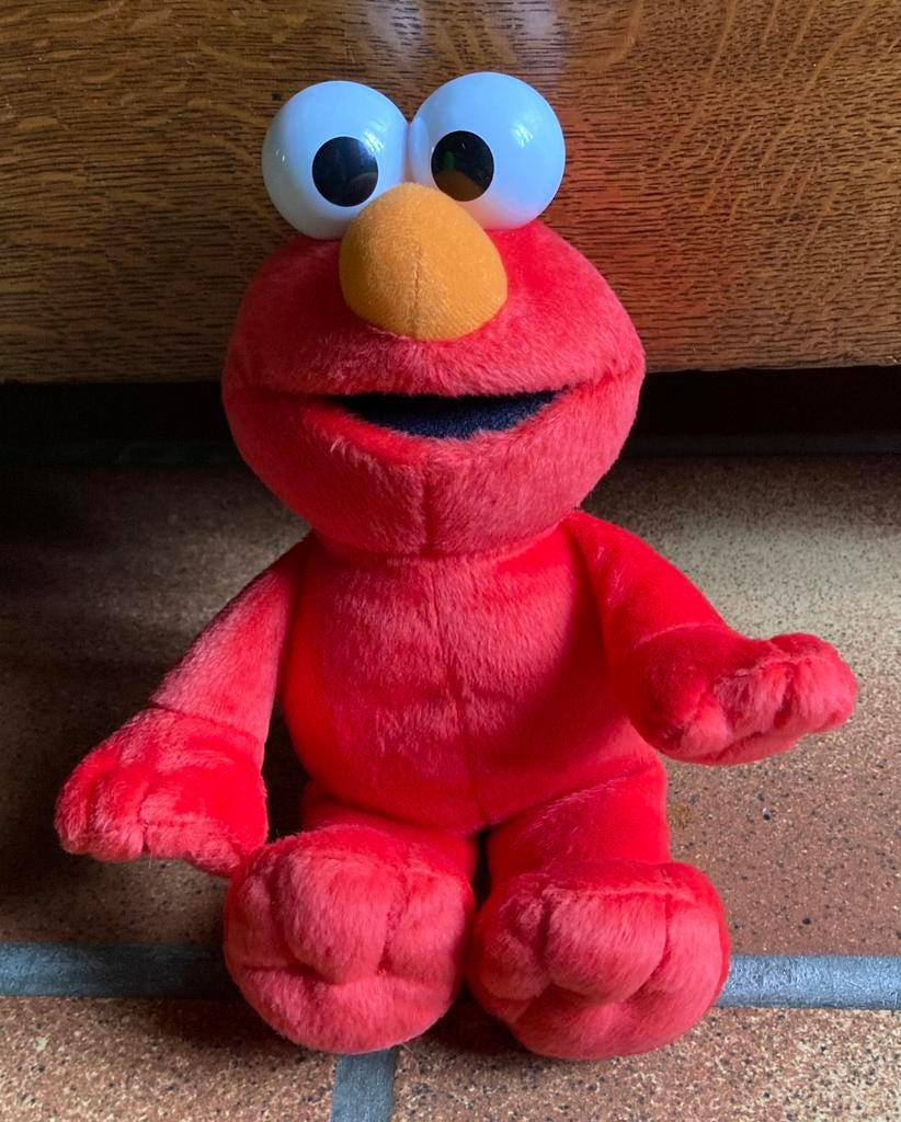 Mooie fluweelachtige Elmo 28 cm., Kinderen en Baby's, Ophalen of Verzenden, Zo goed als nieuw