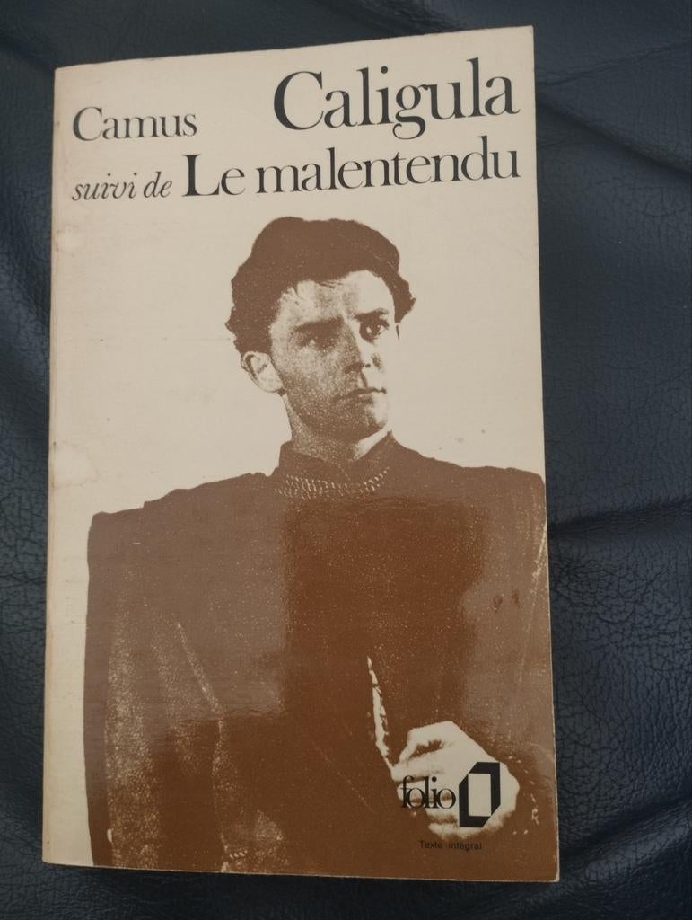 Camus Caligula suivi de Le Malentendu, Ophalen of Verzenden, Zo goed als nieuw