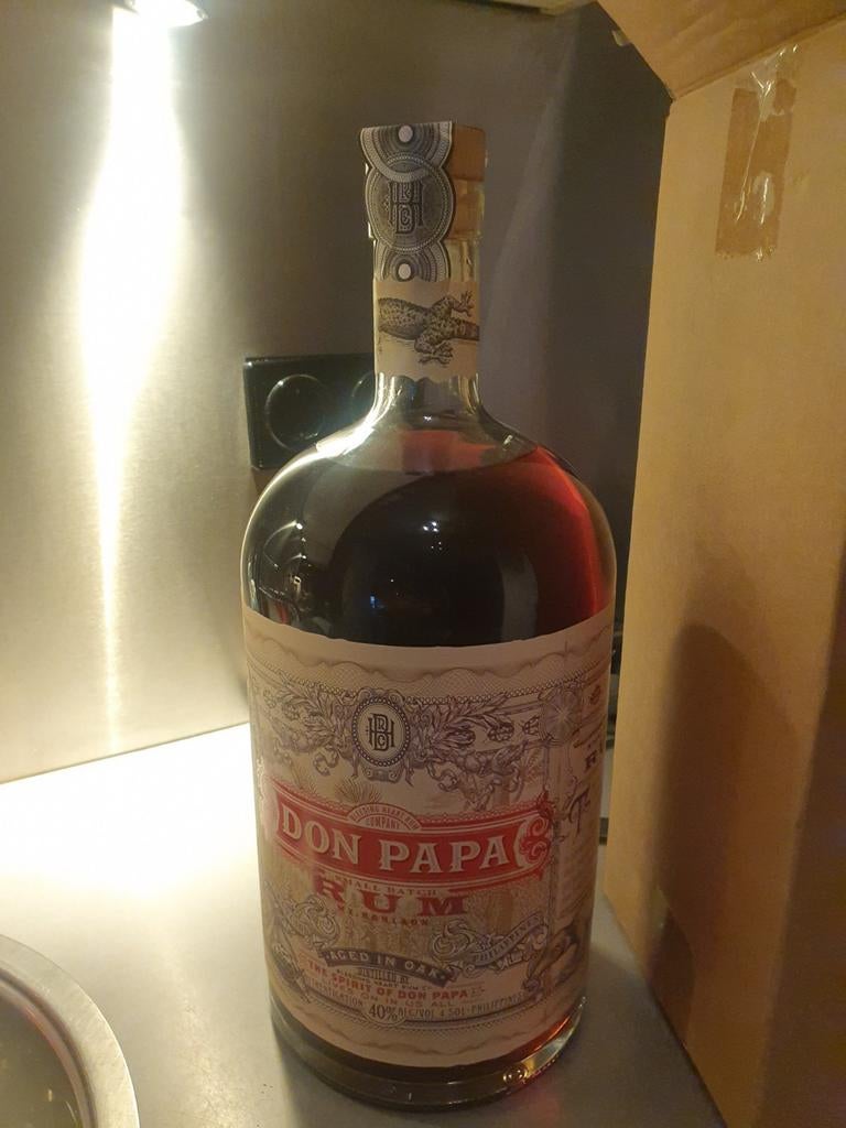 Don papa rum 4.5 liter small batch, Ophalen, Zo goed als nieuw