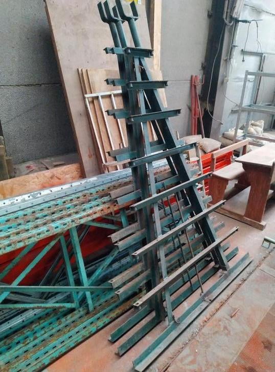metalen rek / ondersteuning / opbergrekken, Ophalen