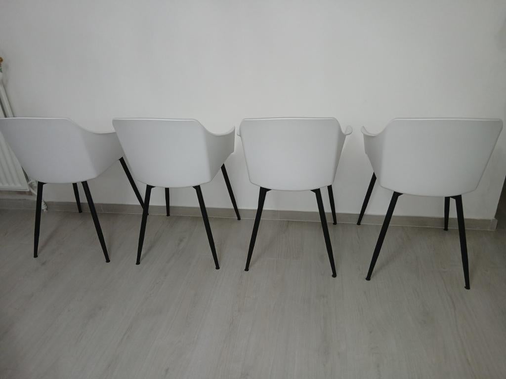 EETSTOELEN 1J OUD, Huis en Inrichting, Stoelen, Ophalen