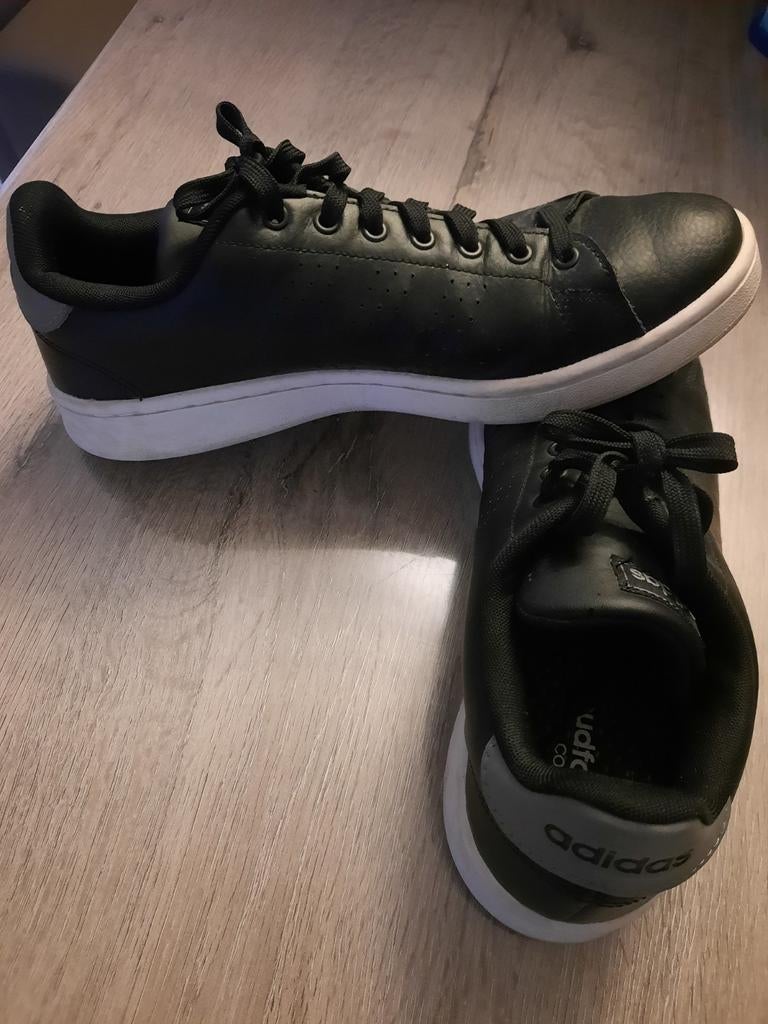 Sneakers Adidas taille 43 1/3, Enlèvement ou Envoi, Comme neuf, Baskets
