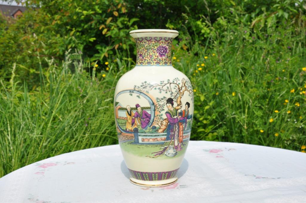 vase asiatique decor personnages, Antiquités & Art, Enlèvement ou Envoi