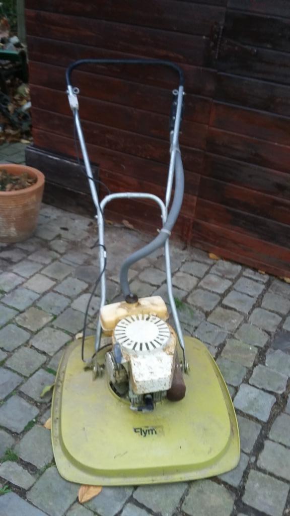FLYMO-maaier, Tuin en Terras, Ophalen, Gebruikt, FLYMO, 40 t/m 49 cm