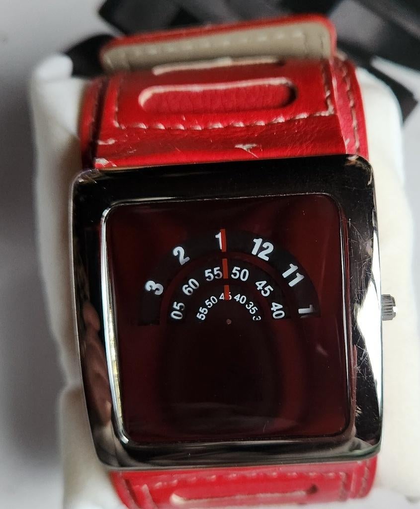 Horloge Softech, Ophalen, Gebruikt