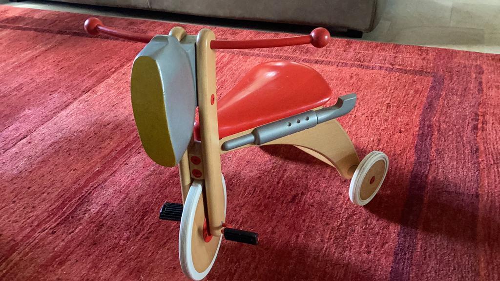 Kinderfiets-huisfiets -design in hout, Ophalen, Zo goed als nieuw