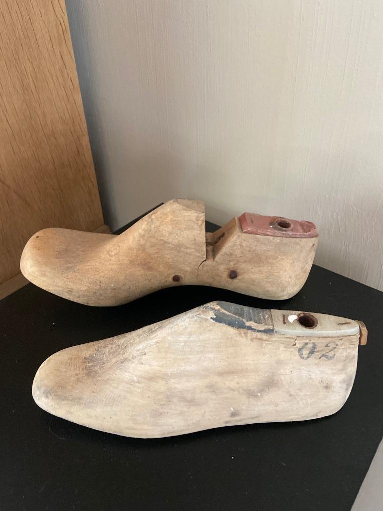 Decoratieve mallen schoen, Ophalen