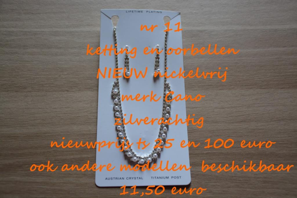 11. Juweelset : ketting en oorbellen , NIEUW , verzending in, Overige materialen, Wit, Nieuw, Verzenden